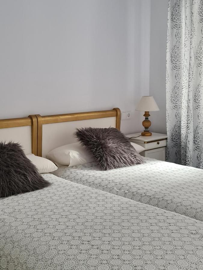 Apartemen 82 m² dengan 2 kamar tidur dan 2 kamar mandi pribadi di Centro Gijon Bagian luar foto