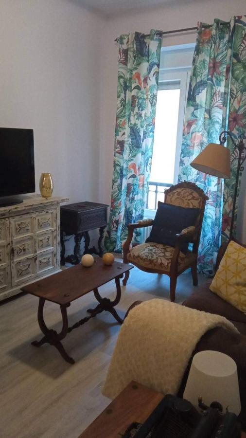 Apartemen 82 m² dengan 2 kamar tidur dan 2 kamar mandi pribadi di Centro Gijon Bagian luar foto