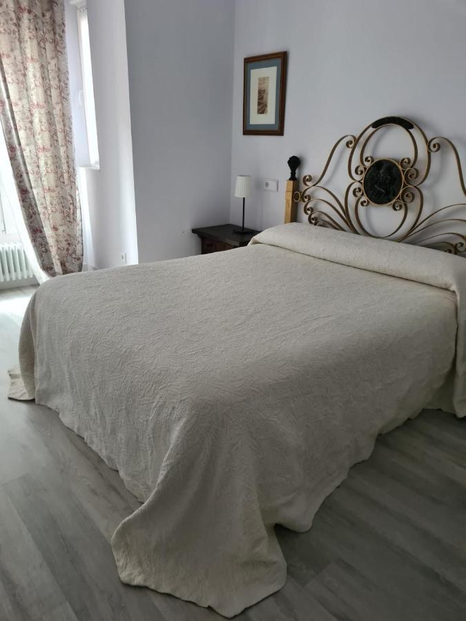 Apartemen 82 m² dengan 2 kamar tidur dan 2 kamar mandi pribadi di Centro Gijon Bagian luar foto