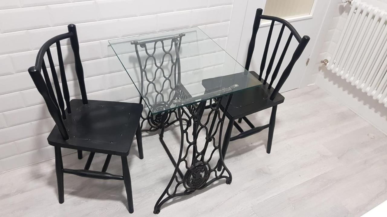 Apartemen 82 m² dengan 2 kamar tidur dan 2 kamar mandi pribadi di Centro Gijon Bagian luar foto